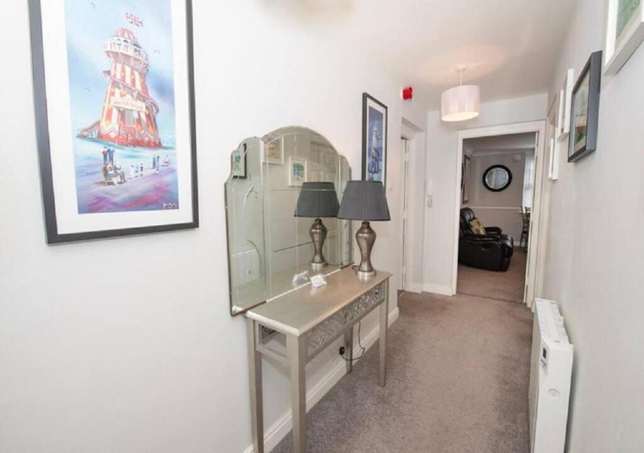 Pelican-Stylish 2-Bed Apartment Close To Beach & Town Scarborough Exterior photo