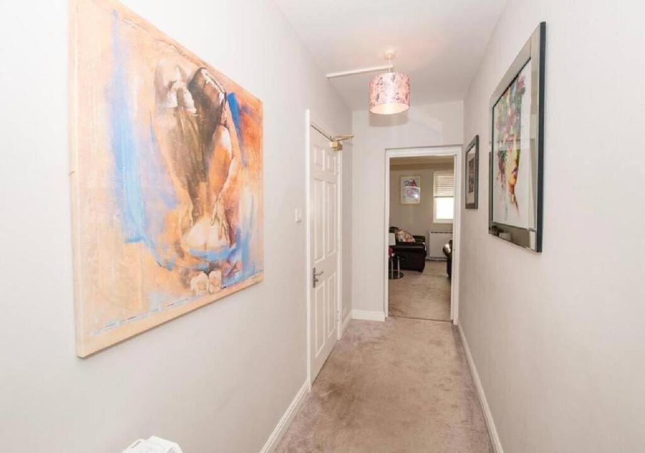 Pelican-Stylish 2-Bed Apartment Close To Beach & Town Scarborough Exterior photo